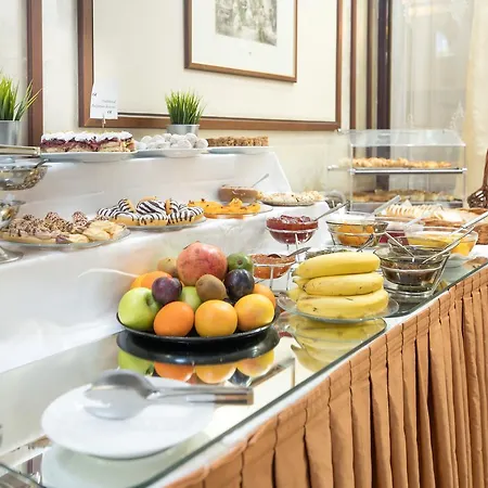Downtown - Location In The Heart Of Hotel
