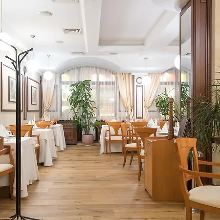 市区酒店 酒店 4*